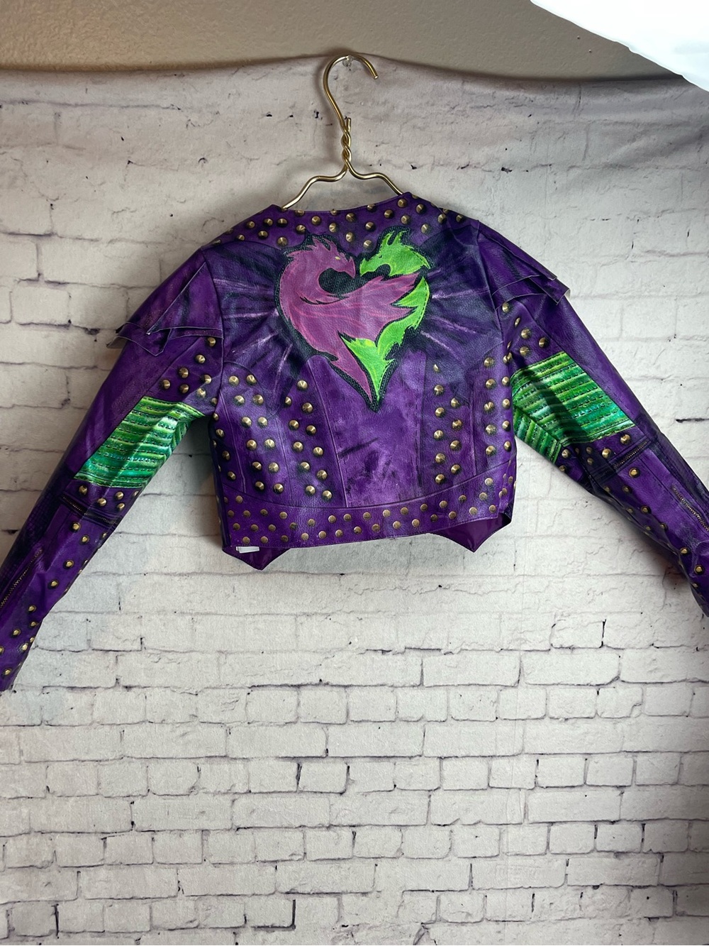 Disney store mal descendants costume size 9/10 - Picture 3 of 7
